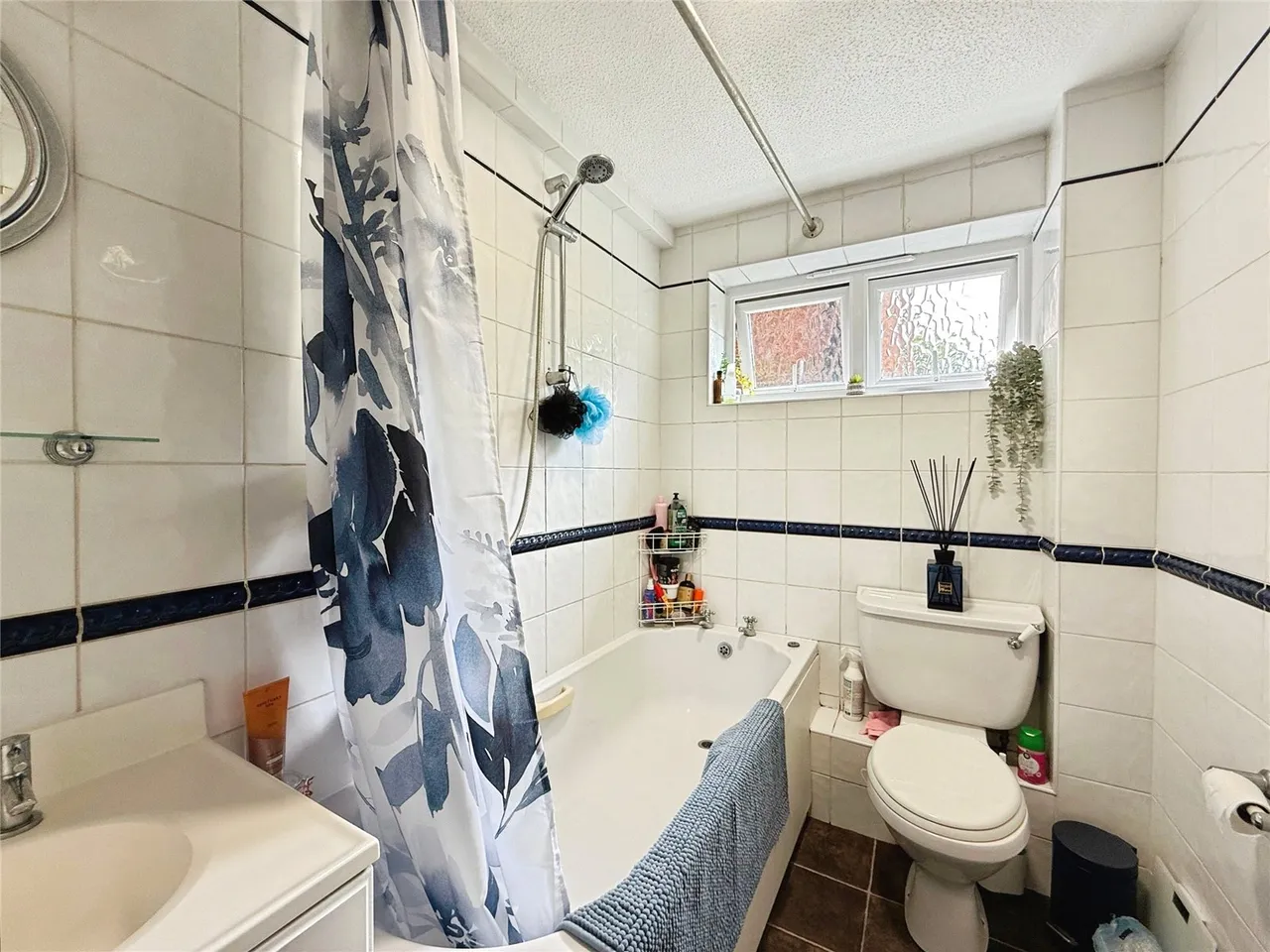 Henley Drive, Frimley Green, Camberley, Surrey, GU16 6JT, photo 5