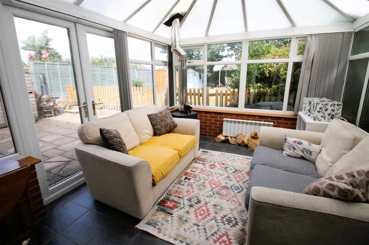 Mayfield Road, Hasbury, Halesowen, photo 6