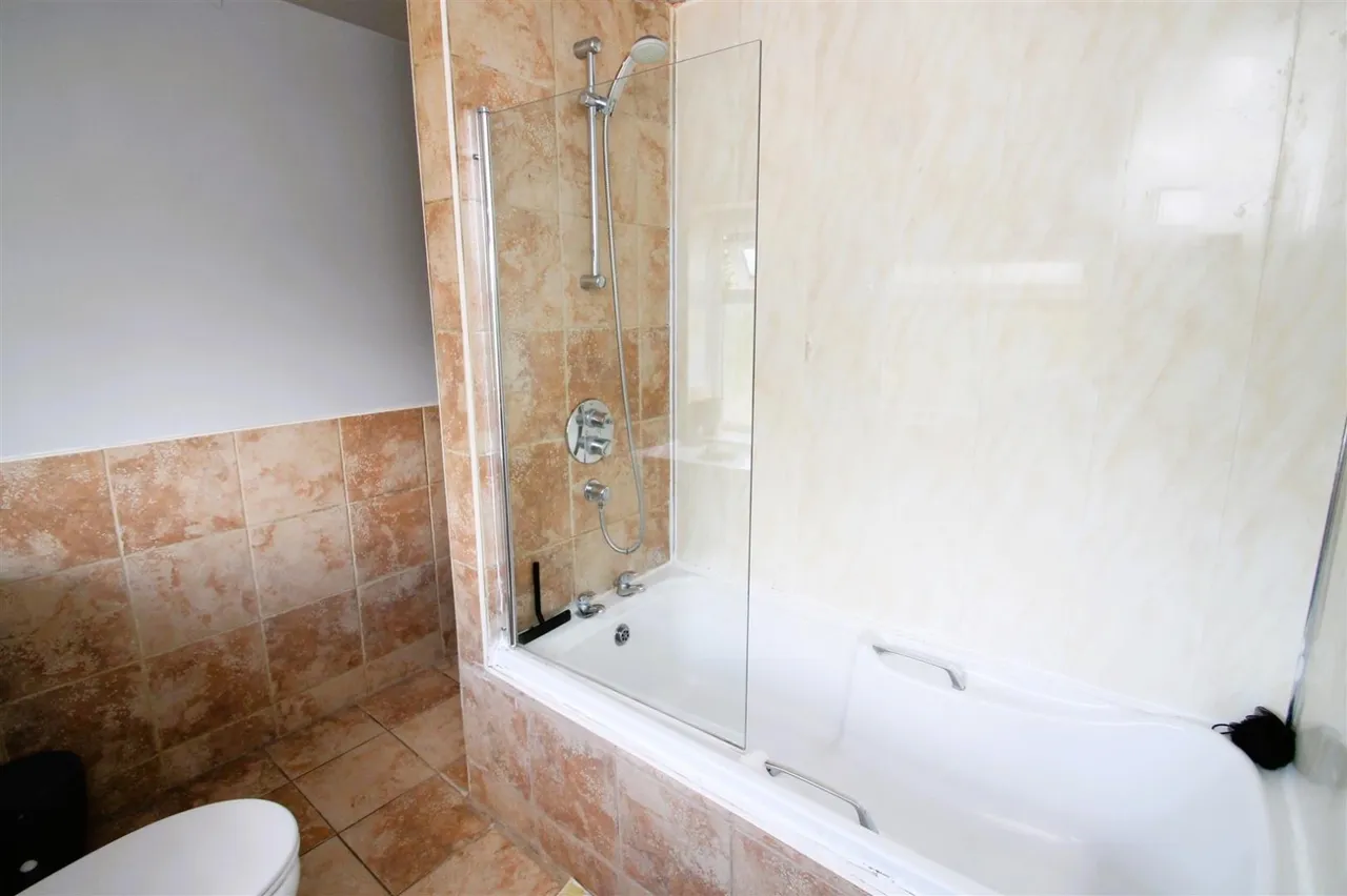 Mayfield Road, Hasbury, Halesowen, photo 24
