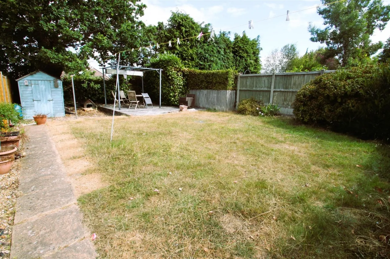 Mayfield Road, Hasbury, Halesowen, photo 13