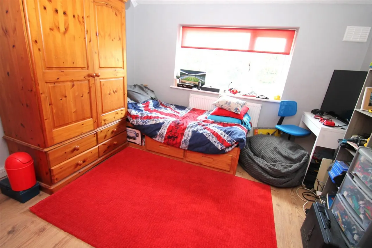 Mayfield Road, Hasbury, Halesowen, photo 18