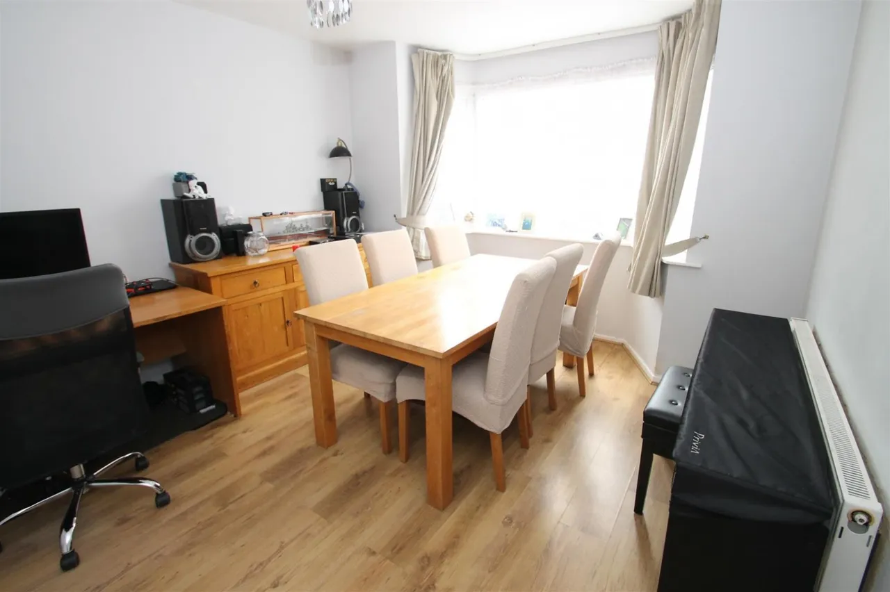 Mayfield Road, Hasbury, Halesowen, photo 8