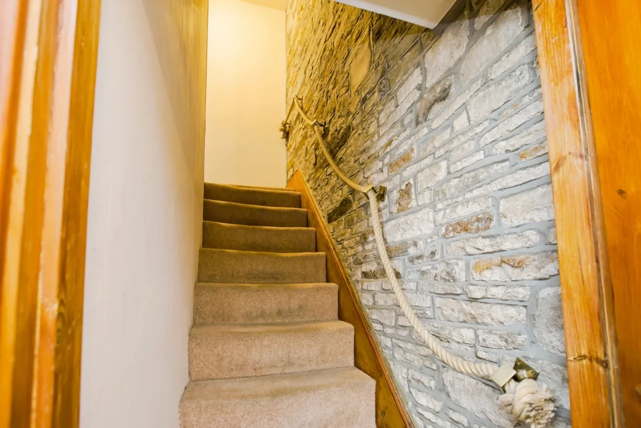 Burrwood Terrace, Holywell Green, Halifax, West Yorkshire, HX4, photo 15