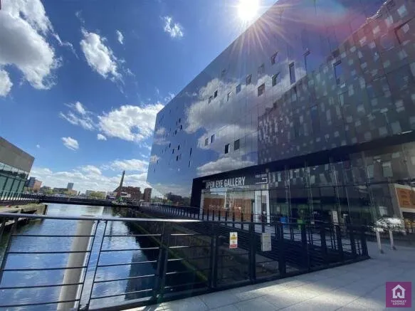 2 bed flat to rent, Mann Island, Liverpool, L3
