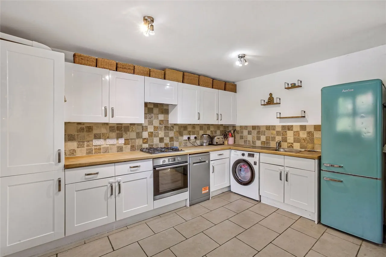 Mitcham Lane, Furzedown, photo 3