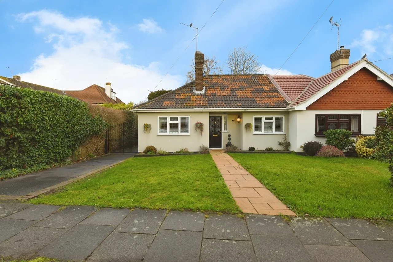 2 bed house for sale — South Drive, BRENTWOOD, Essex, CM14