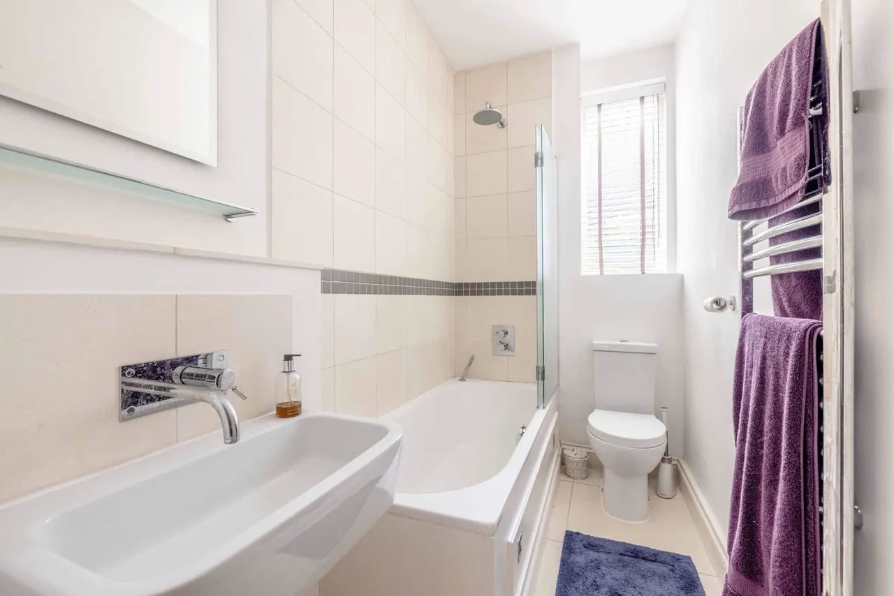 Bridgeman Drive, Windsor, SL4, photo 10