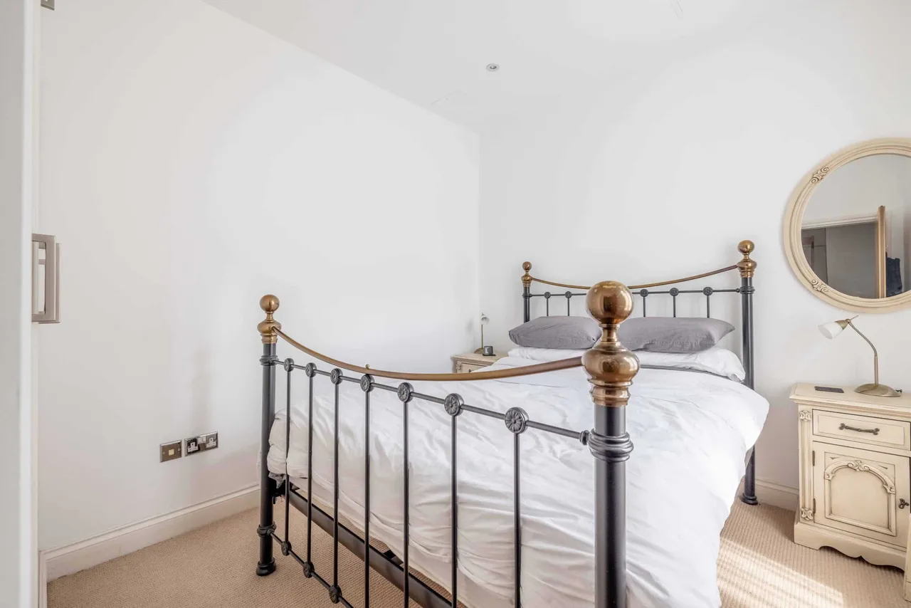 Bridgeman Drive, Windsor, SL4, photo 9