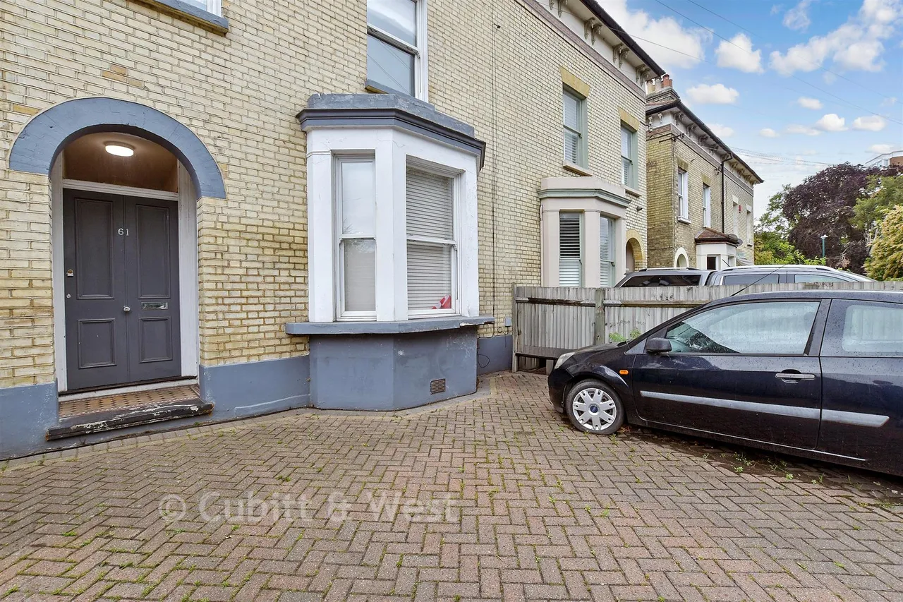 North Street, Carshalton, SM5, photo 13