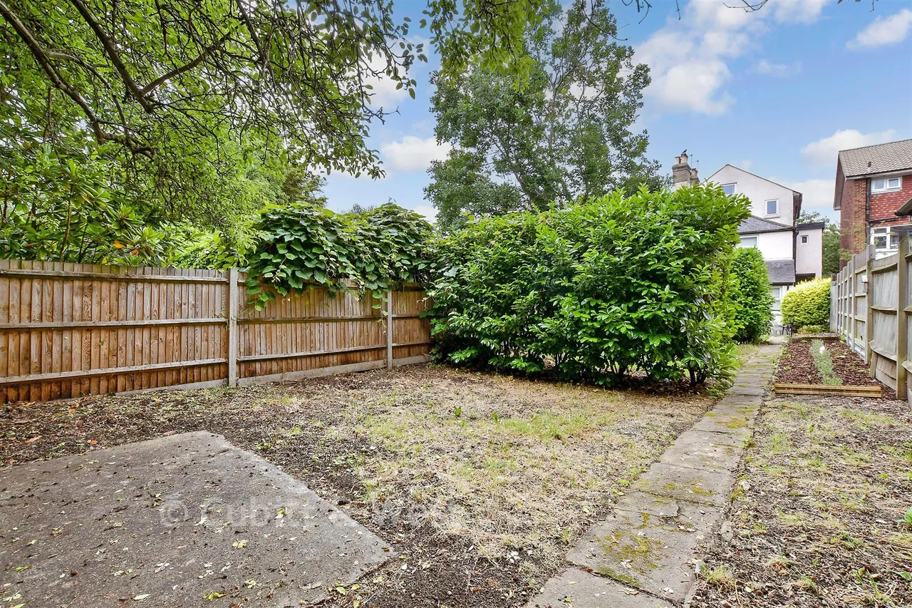 North Street, Carshalton, SM5, photo 5