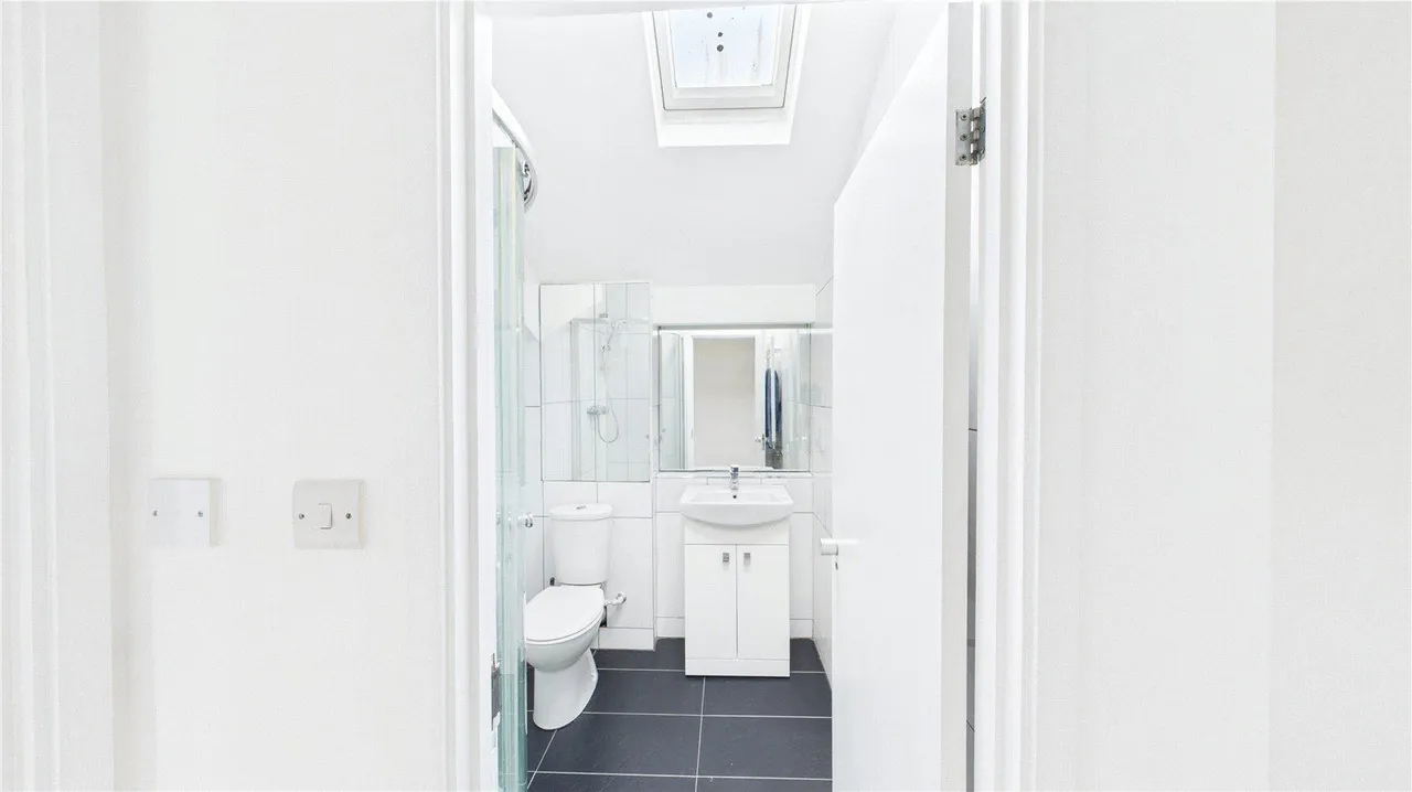 Lewisham Way, London, SE4, photo 11