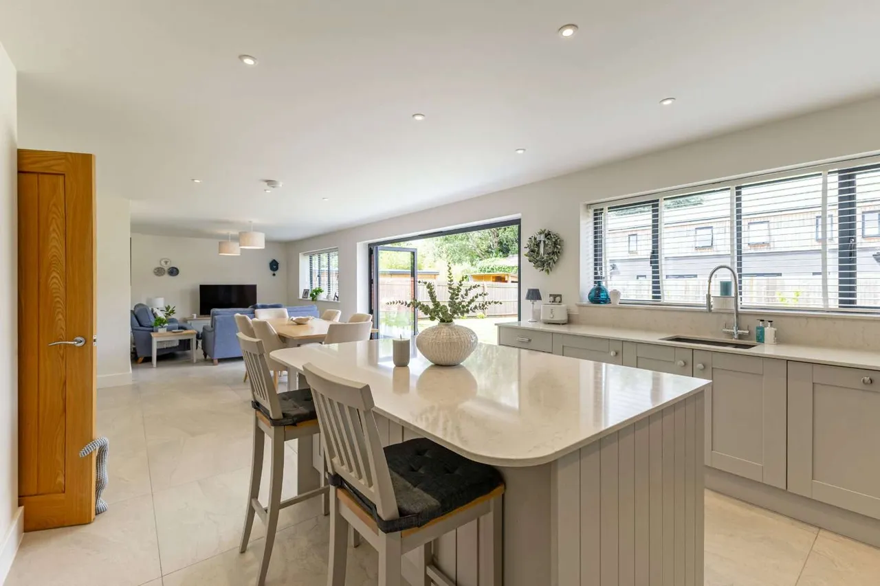 Lea End, Lea, Ross-on-Wye, Herefordshire, HR9 7WZ, photo 5