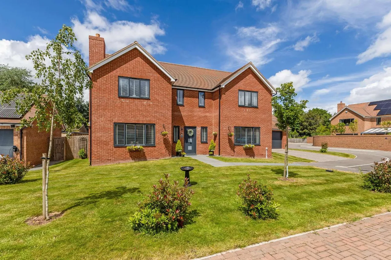 5 bed house for sale — Lea End, Lea, Ross-on-Wye, Herefordshire, HR9 7WZ