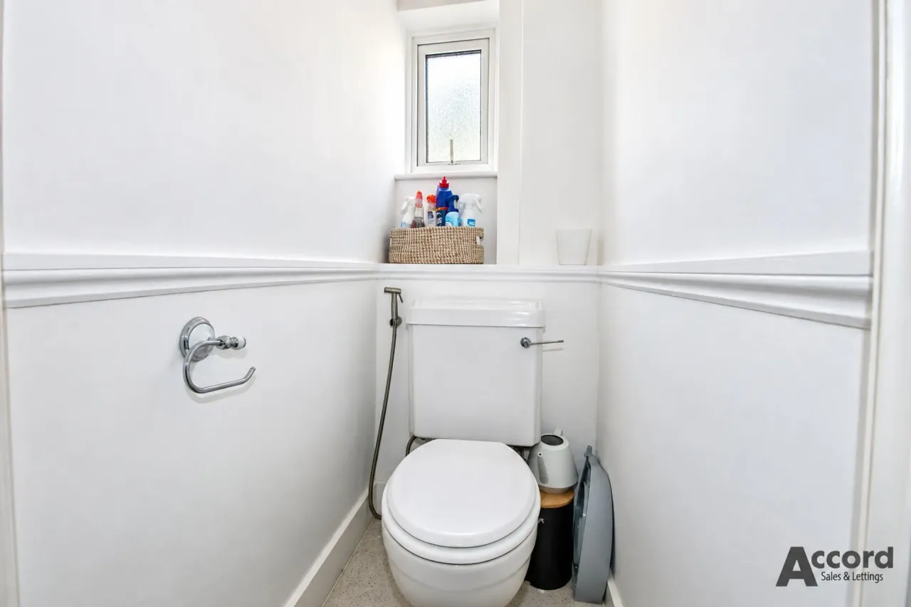 Ashmour Gardens, Romford, RM1, photo 16