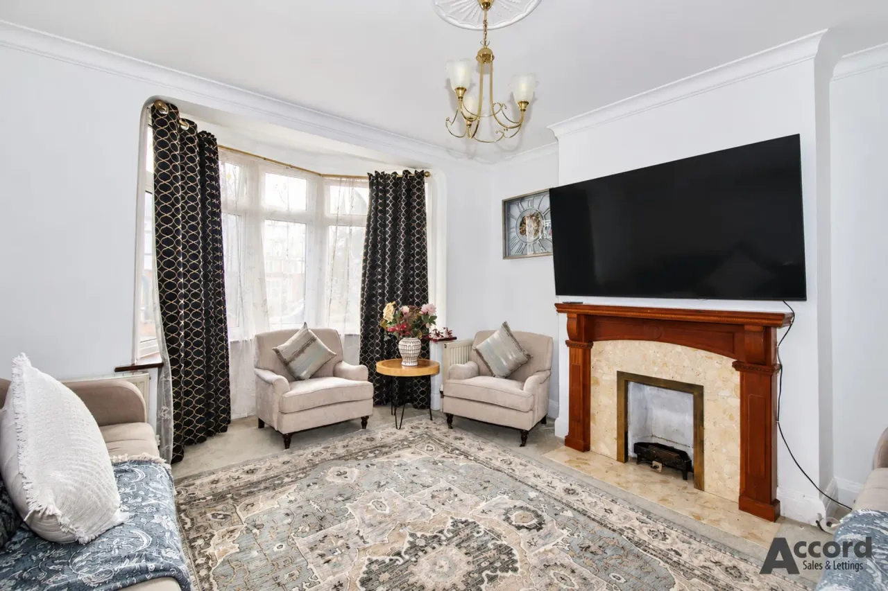 Ashmour Gardens, Romford, RM1, photo 2