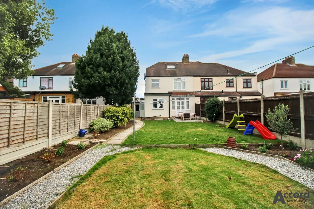 Ashmour Gardens, Romford, RM1, photo 13