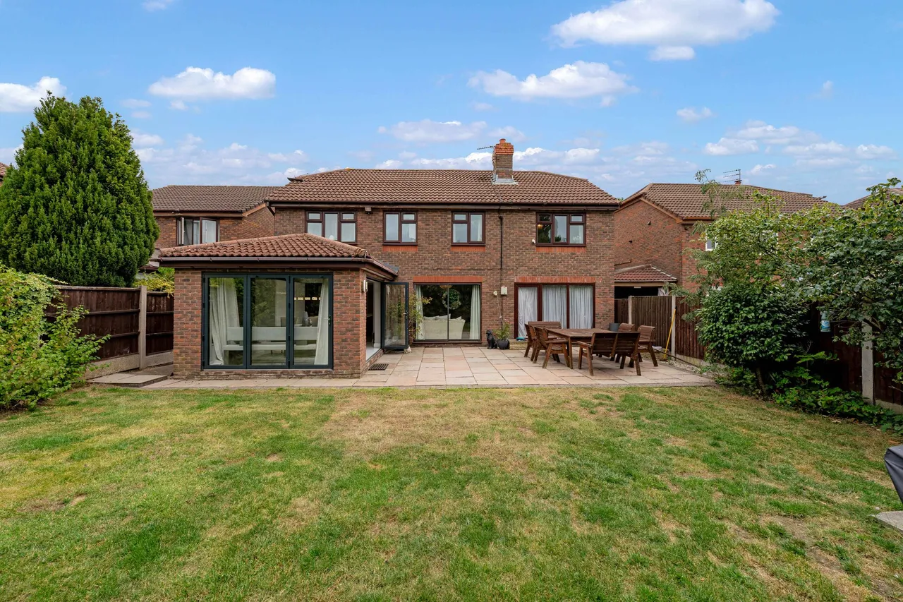 Cornerhouse Lane, Widnes, WA8 9WD, photo 27