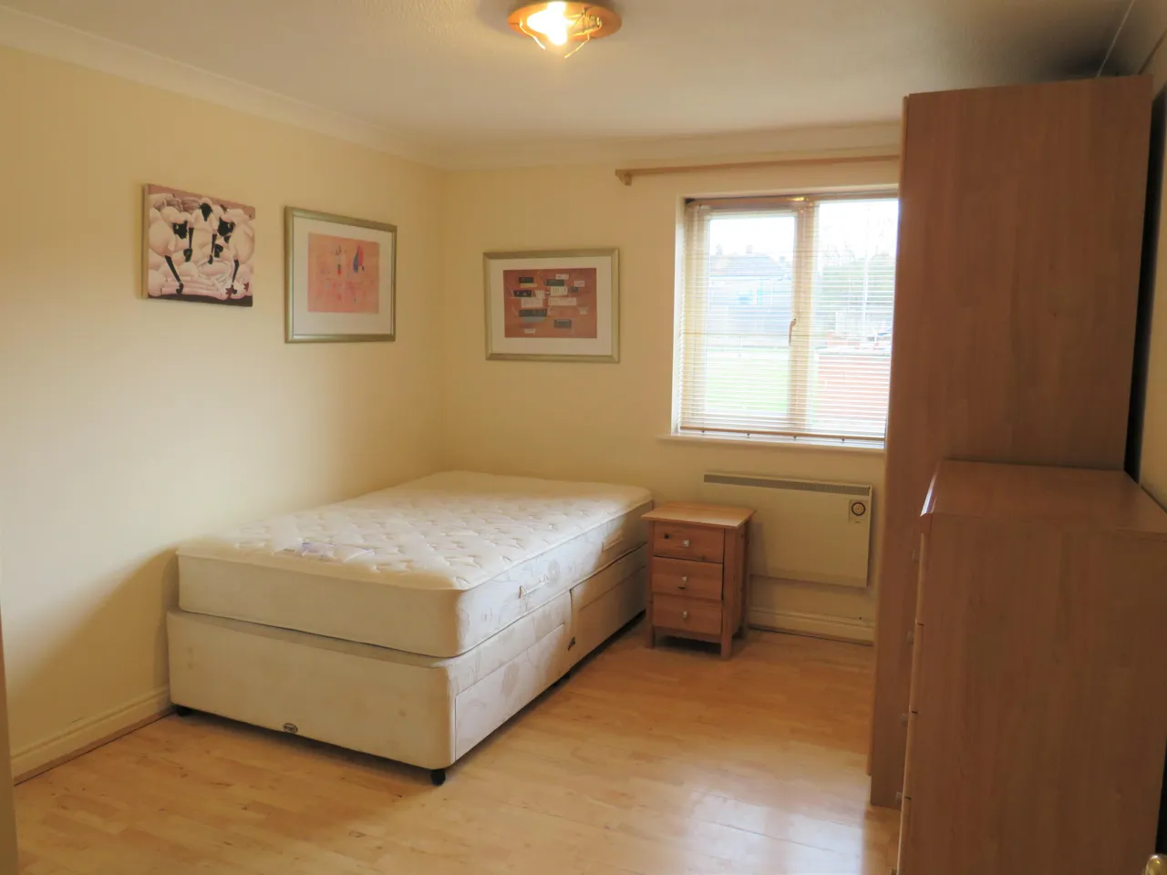 The Avenue, NEWMARKET, photo 4