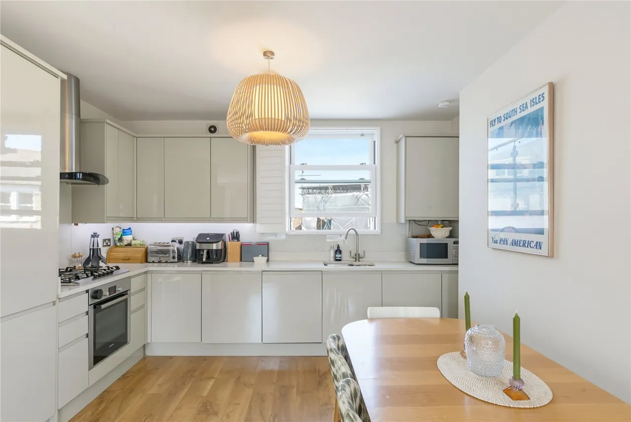 Battersea Rise, London, SW11, photo 4