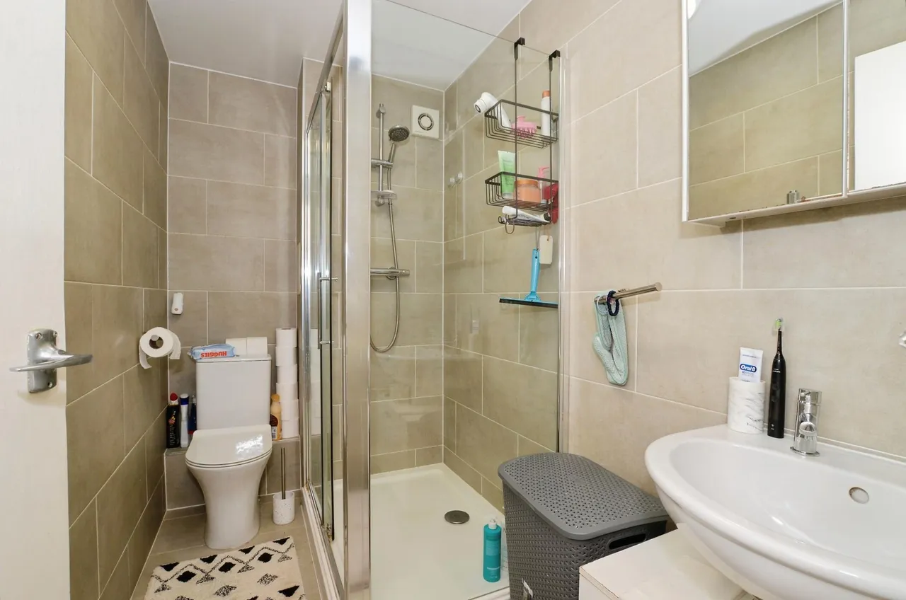 Westfield Park, Pinner, HA5, photo 8