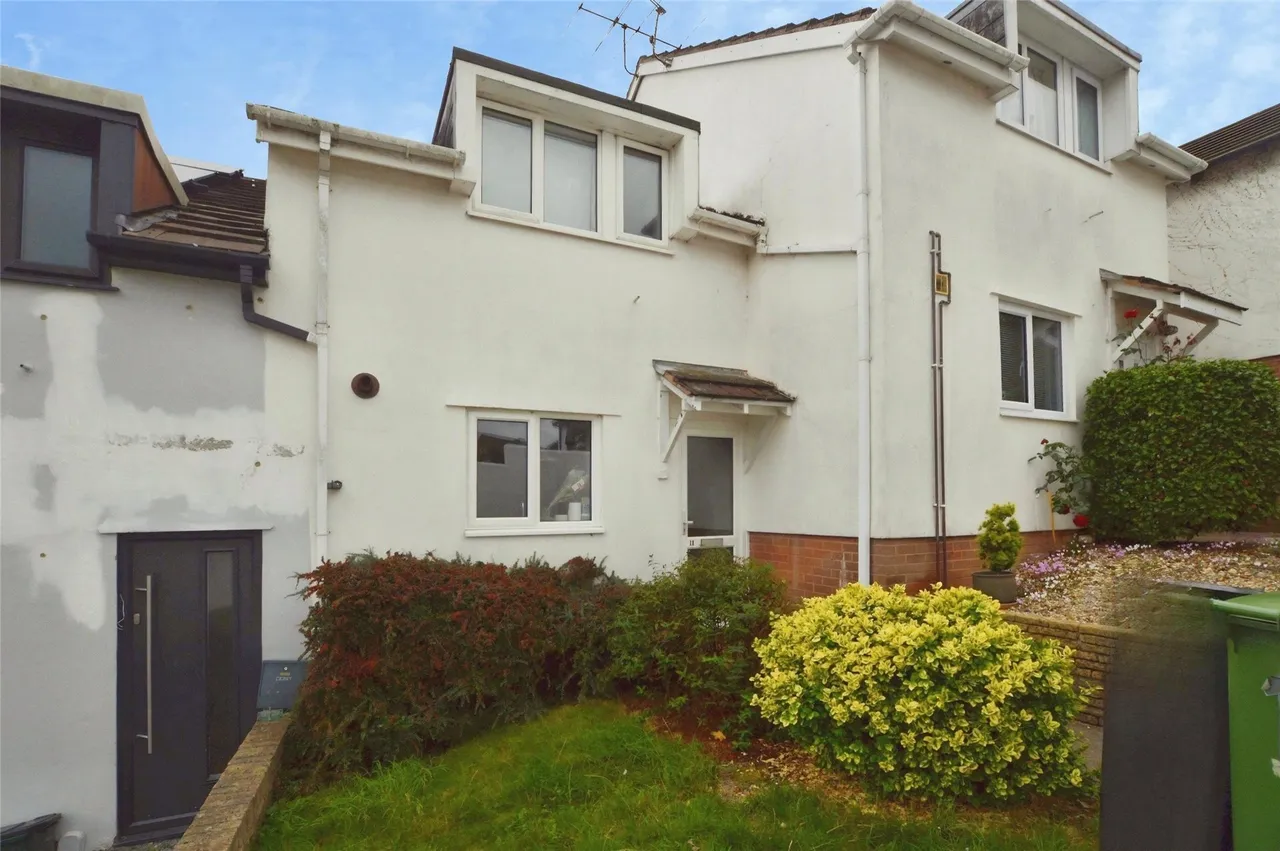 2 bed property to rent — Elliott Close, Exeter, Devon, EX4