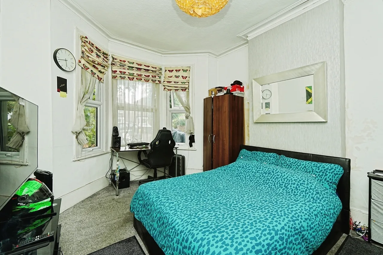 Kangley Bridge Road, London, SE26, photo 7