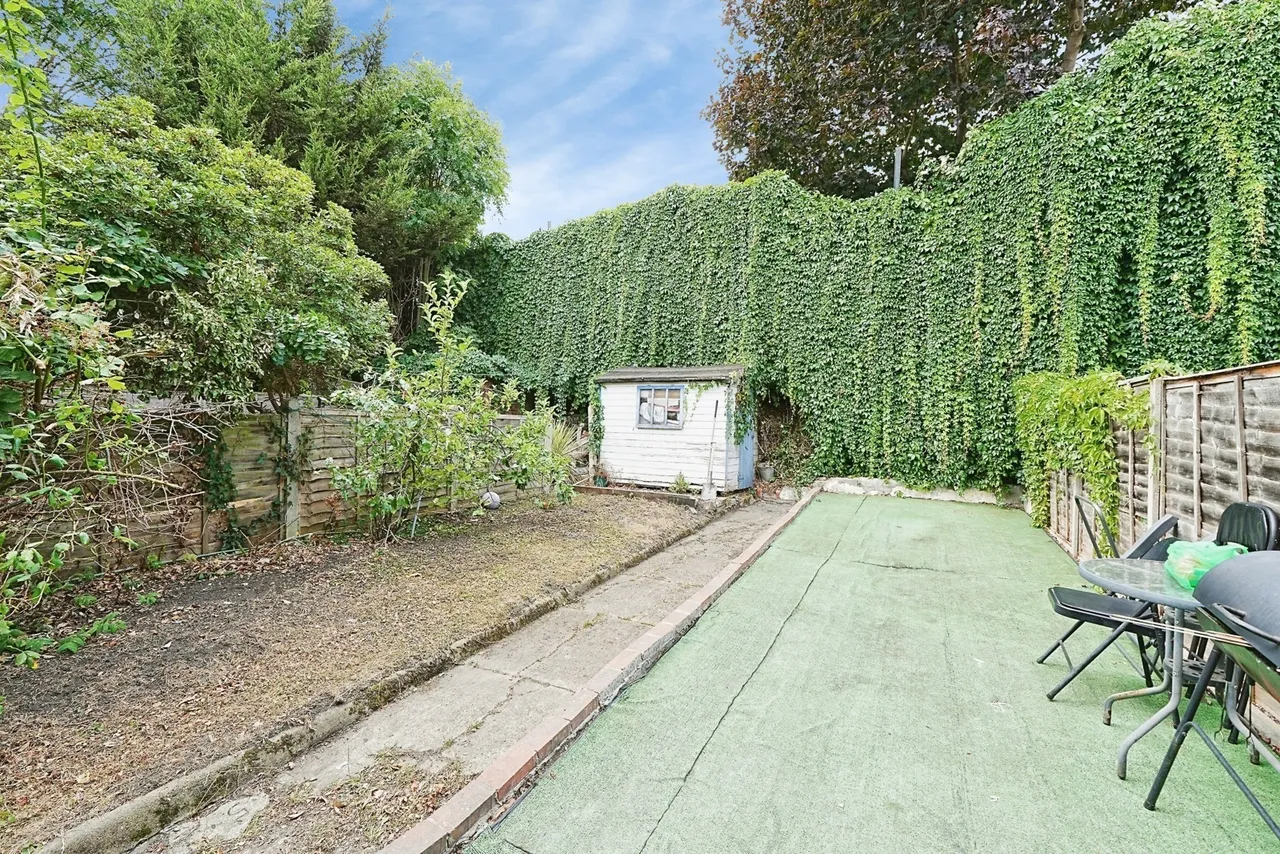 Kangley Bridge Road, London, SE26, photo 2
