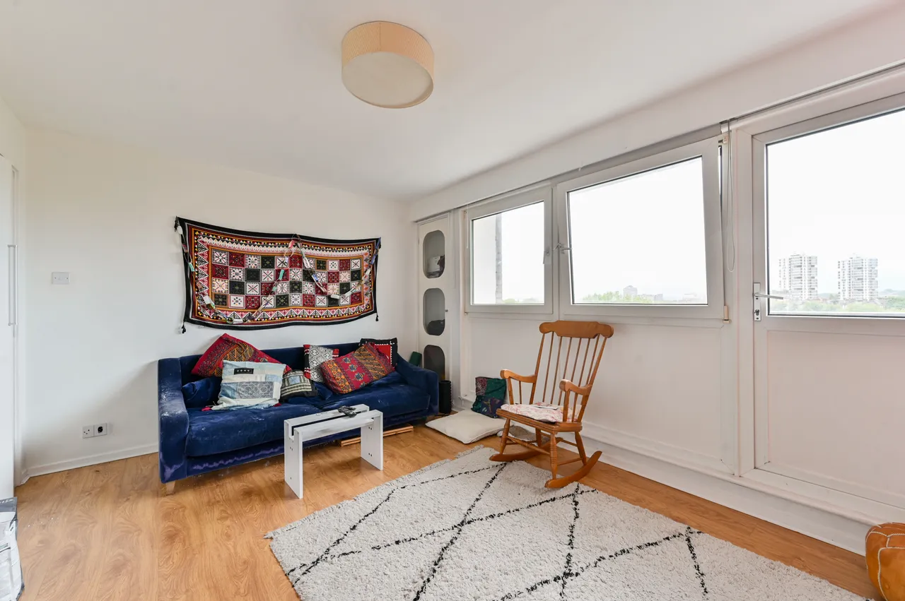 23 Napier House, Cooks Road, London, photo 2