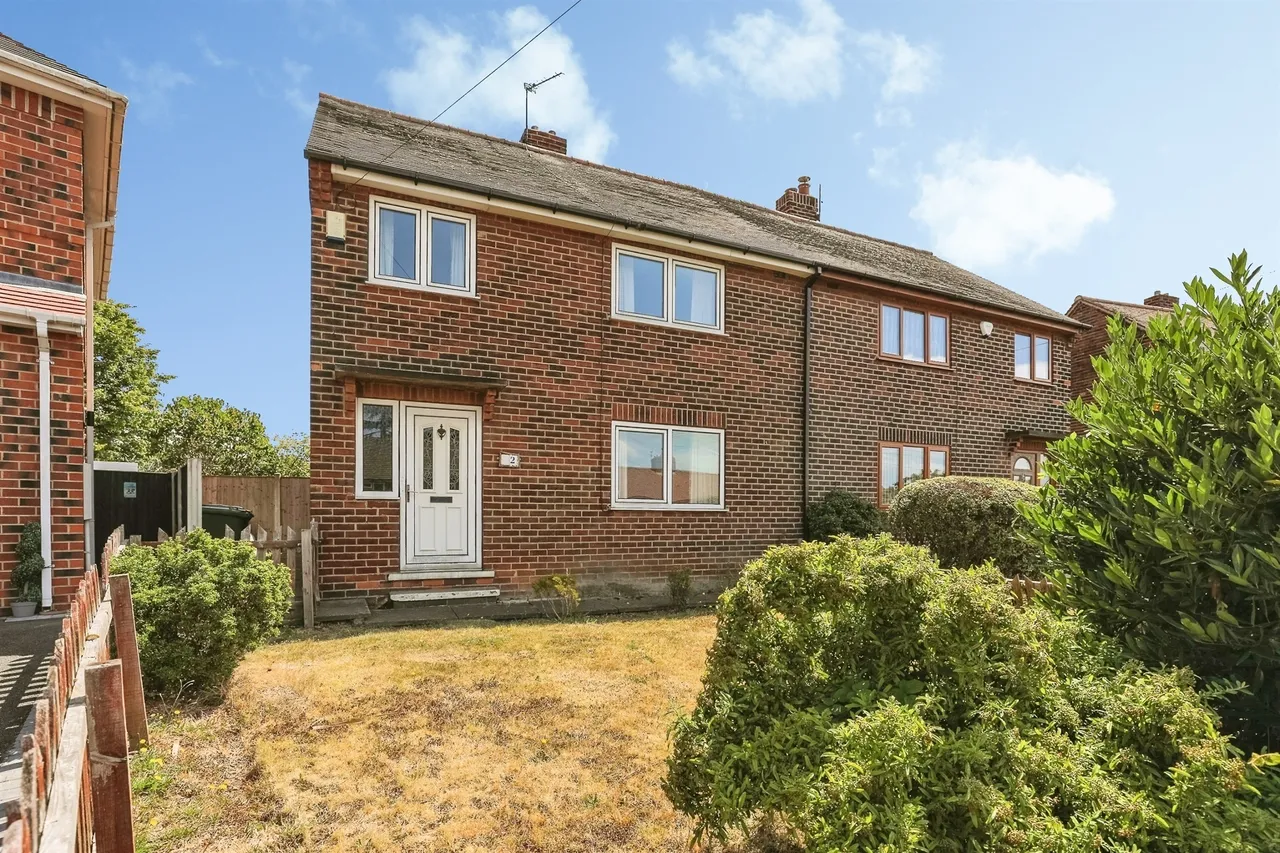 3 bed house for sale — Thorntree Avenue, Crofton, Wakefield