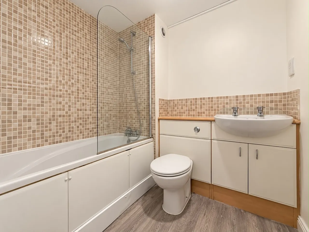 Broughton Close, Riddings, DE55, photo 4