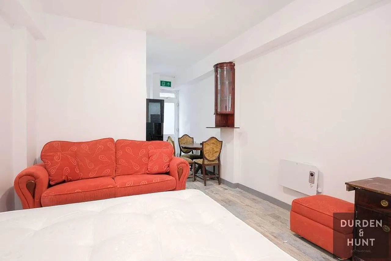 Hornsey Road, London, N19, photo 14