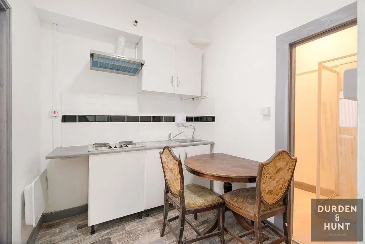 Hornsey Road, London, N19, photo 5