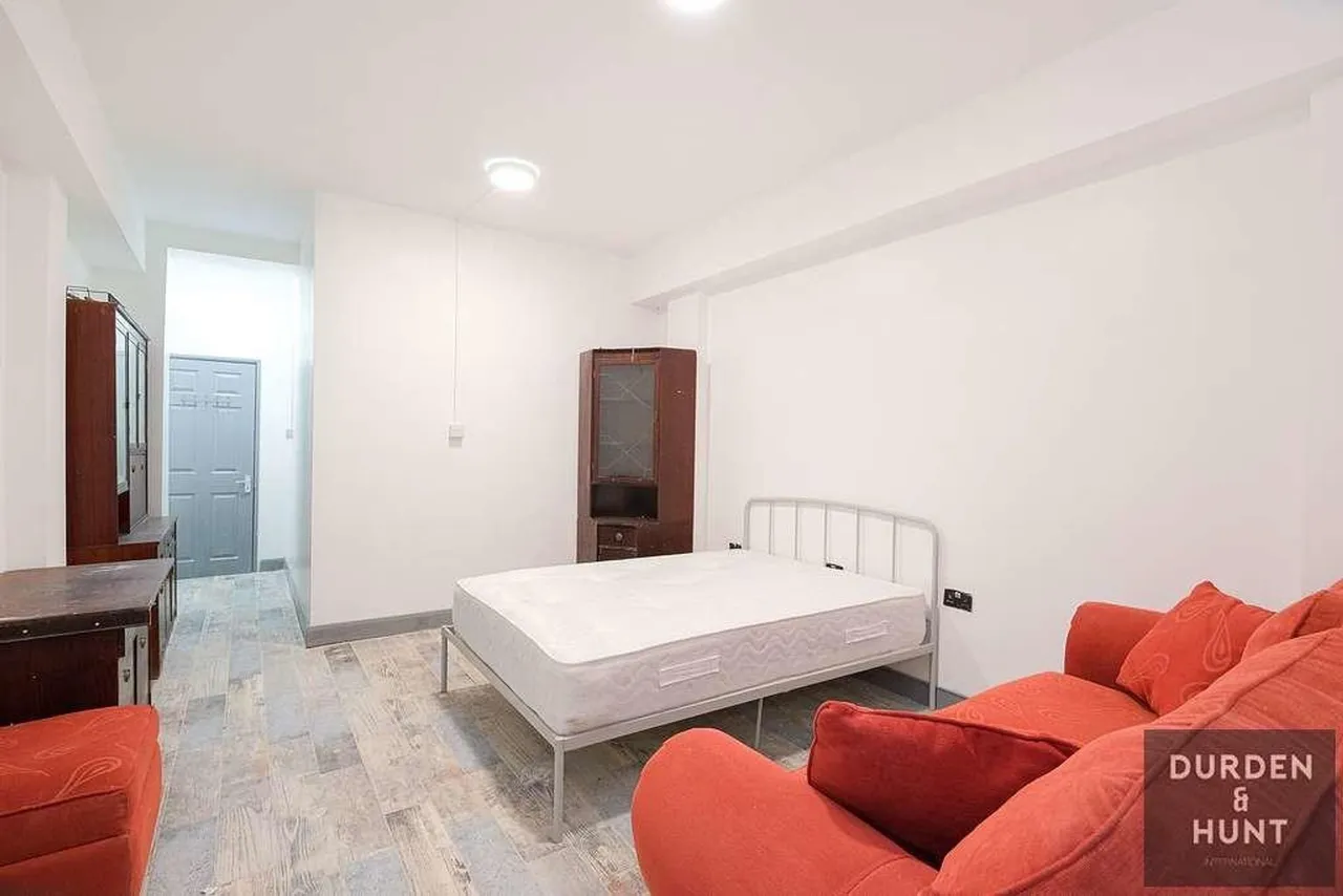 Hornsey Road, London, N19, photo 10