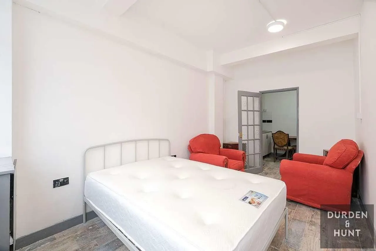 Hornsey Road, London, N19, photo 11