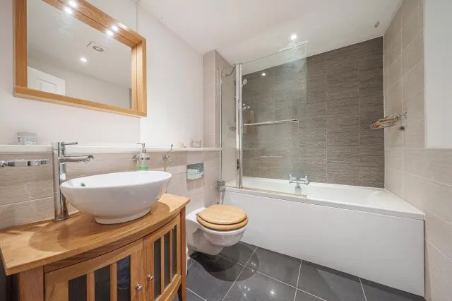 Spitfire Place, Upper Rissington, GL54, photo 19