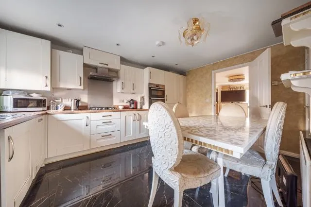 Spitfire Place, Upper Rissington, GL54, photo 9