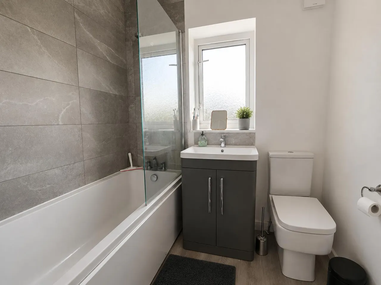 Nunnery Crescent, Rotherham, S60, photo 9