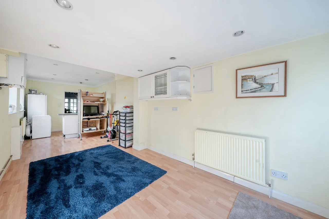 Blackpond Lane, Farnham Royal, SL2, photo 7