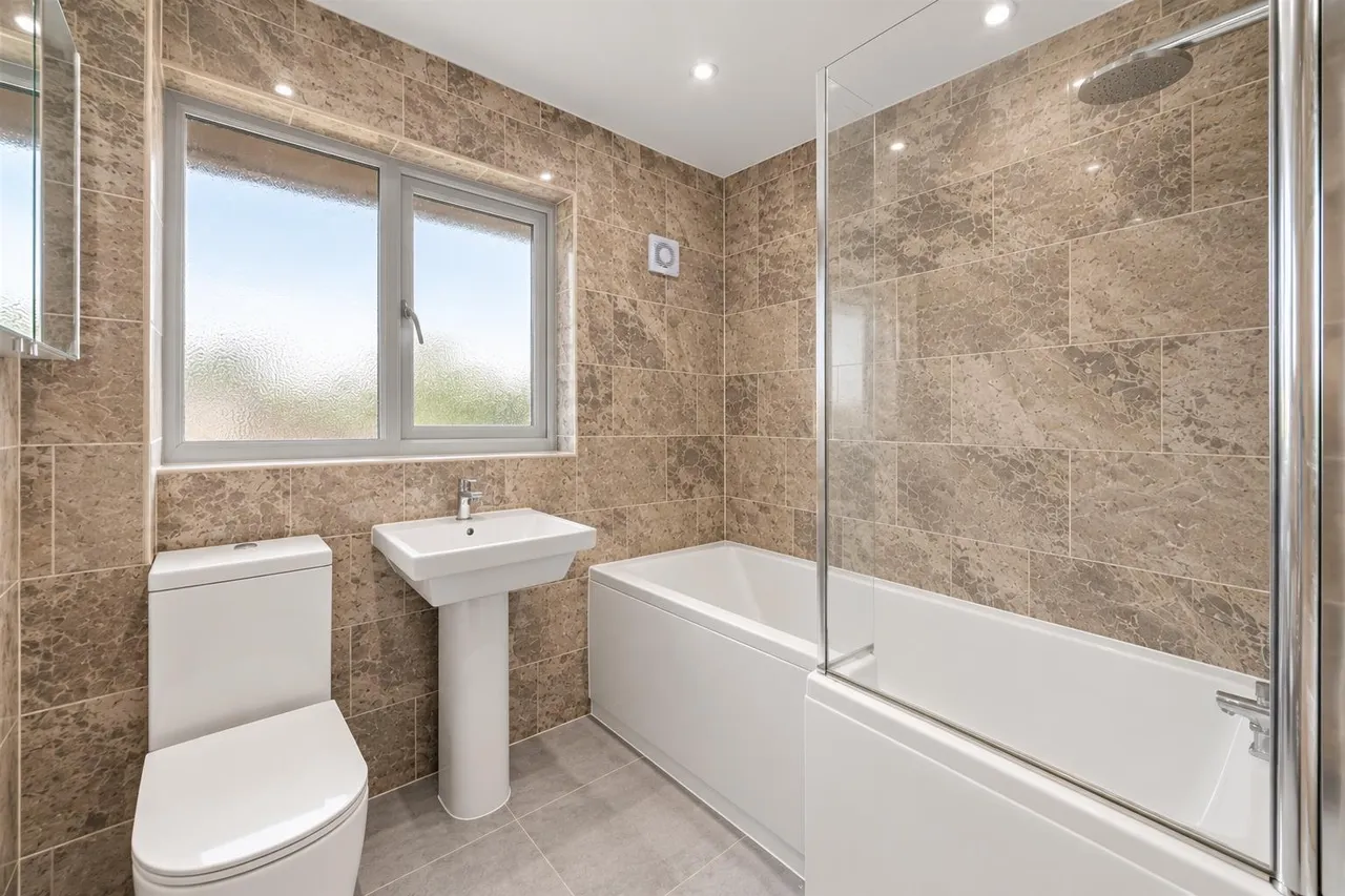 Greystoke Drive, Ruislip, photo 10
