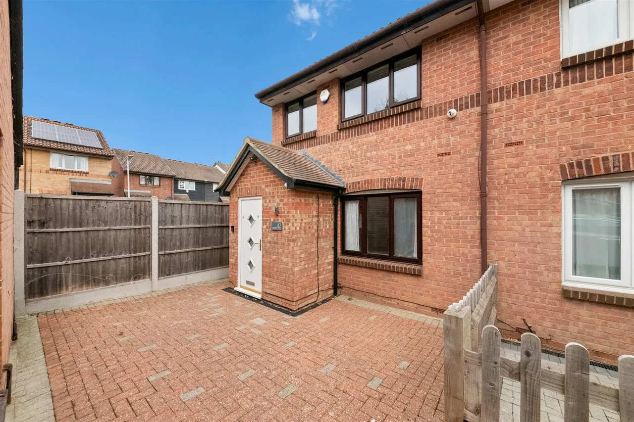 Greystoke Drive, Ruislip, photo 11