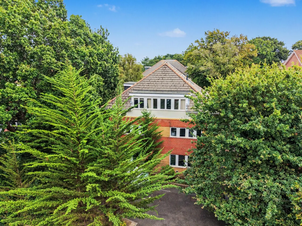 2 bed flat for sale, Alder Road, BH12