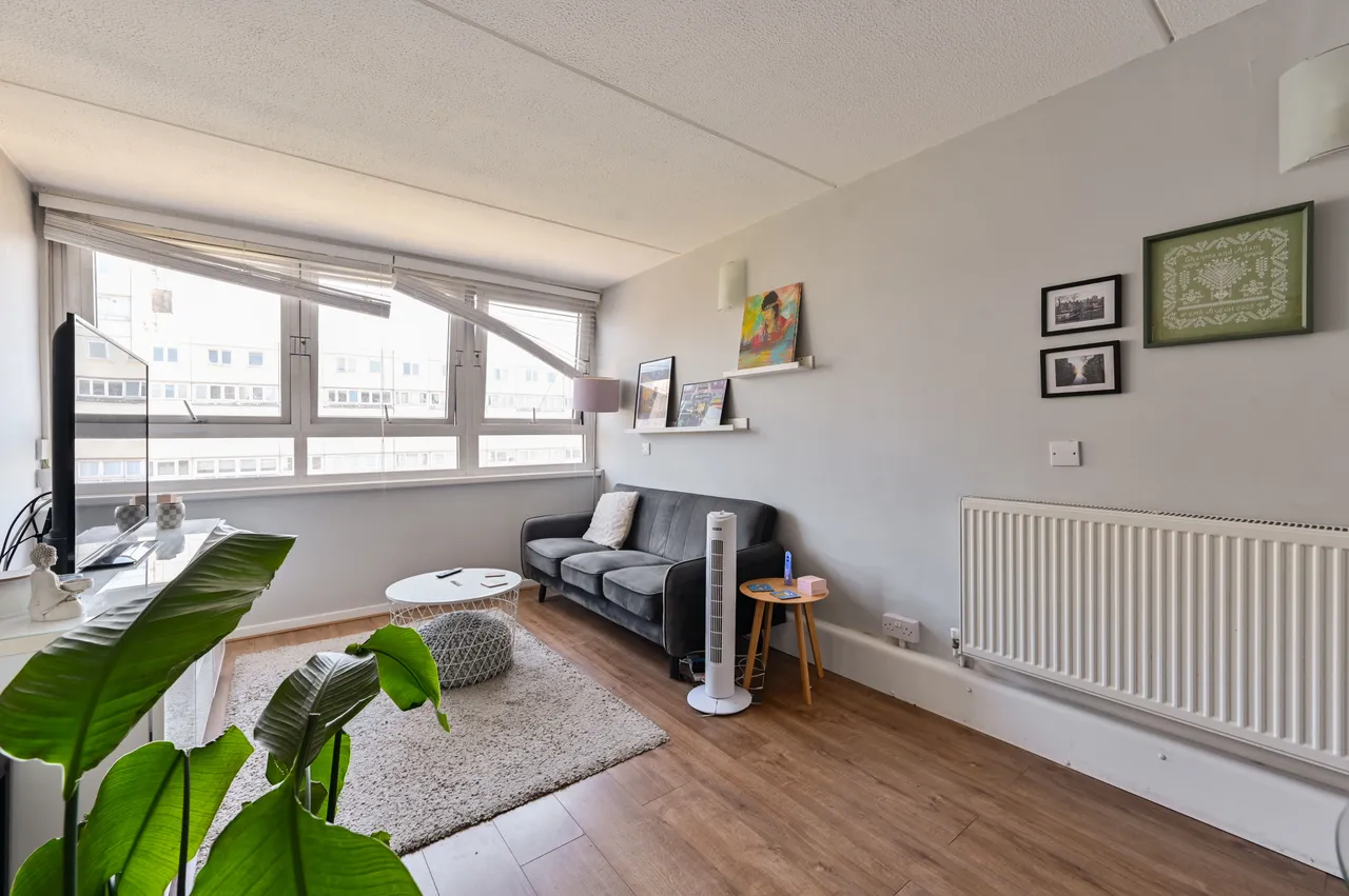1 bed flat for sale, London, SW11