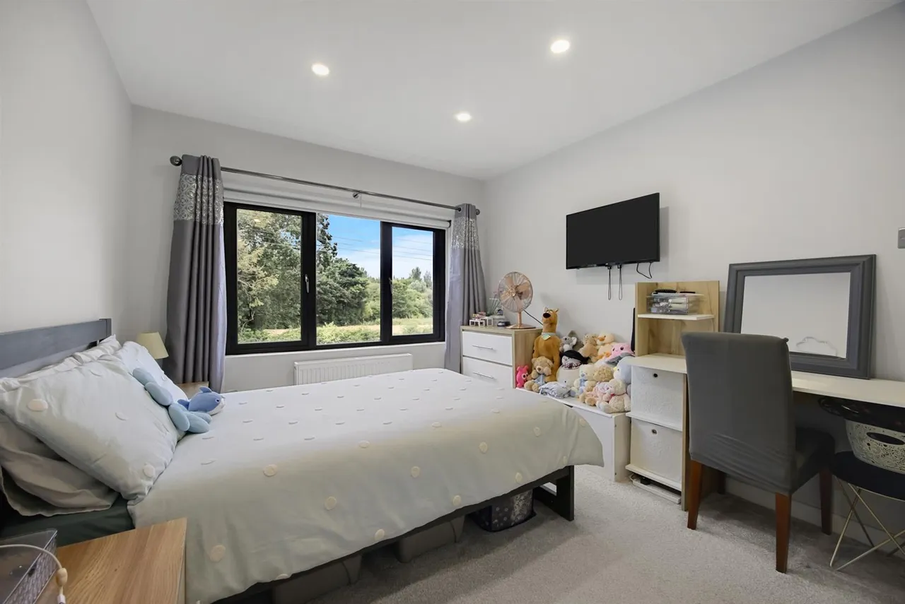 Ballyskeagh Road, Drumbeg, BT17, photo 34