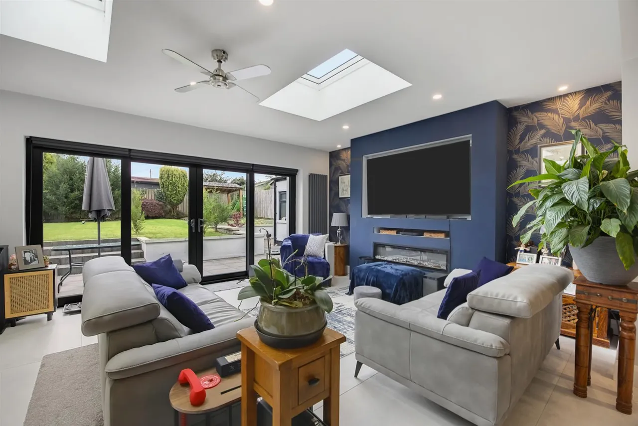 Ballyskeagh Road, Drumbeg, BT17, photo 21