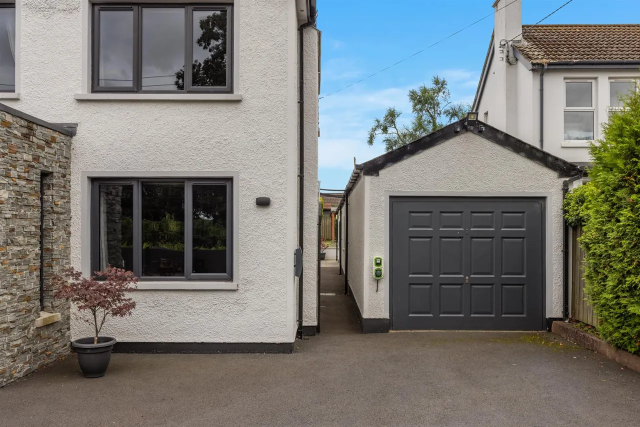 Ballyskeagh Road, Drumbeg, BT17, photo 46