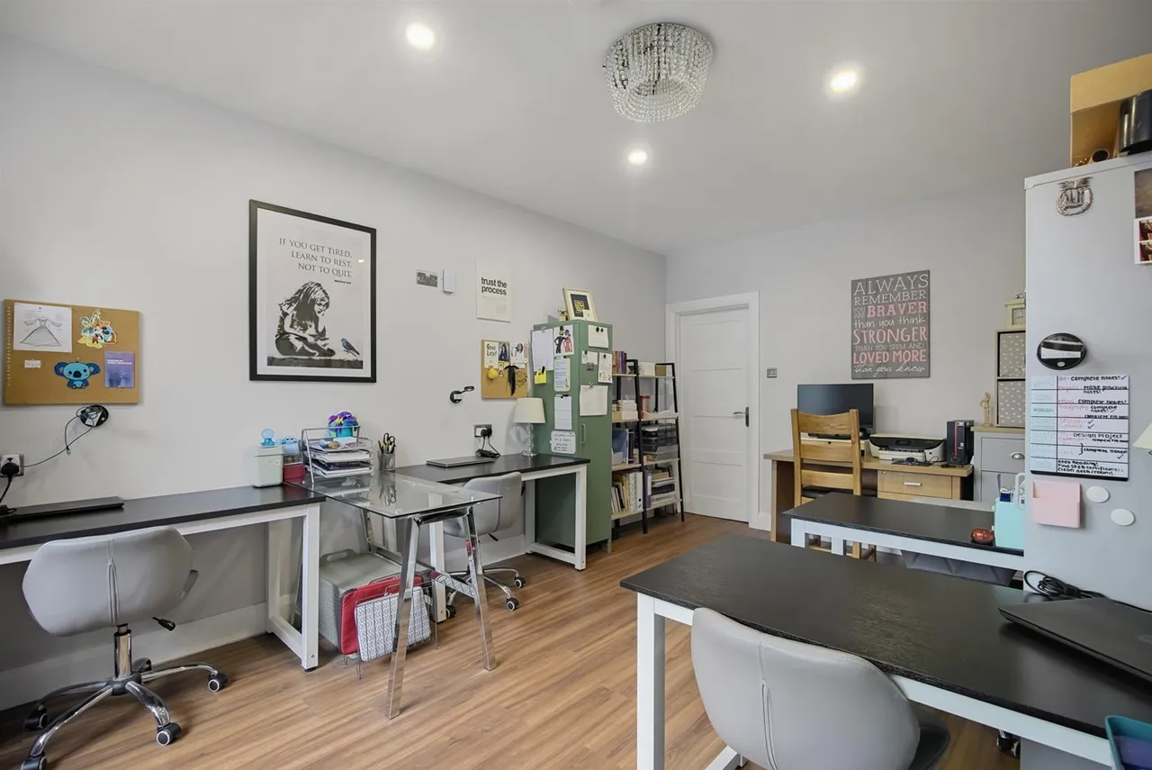 Ballyskeagh Road, Drumbeg, BT17, photo 7