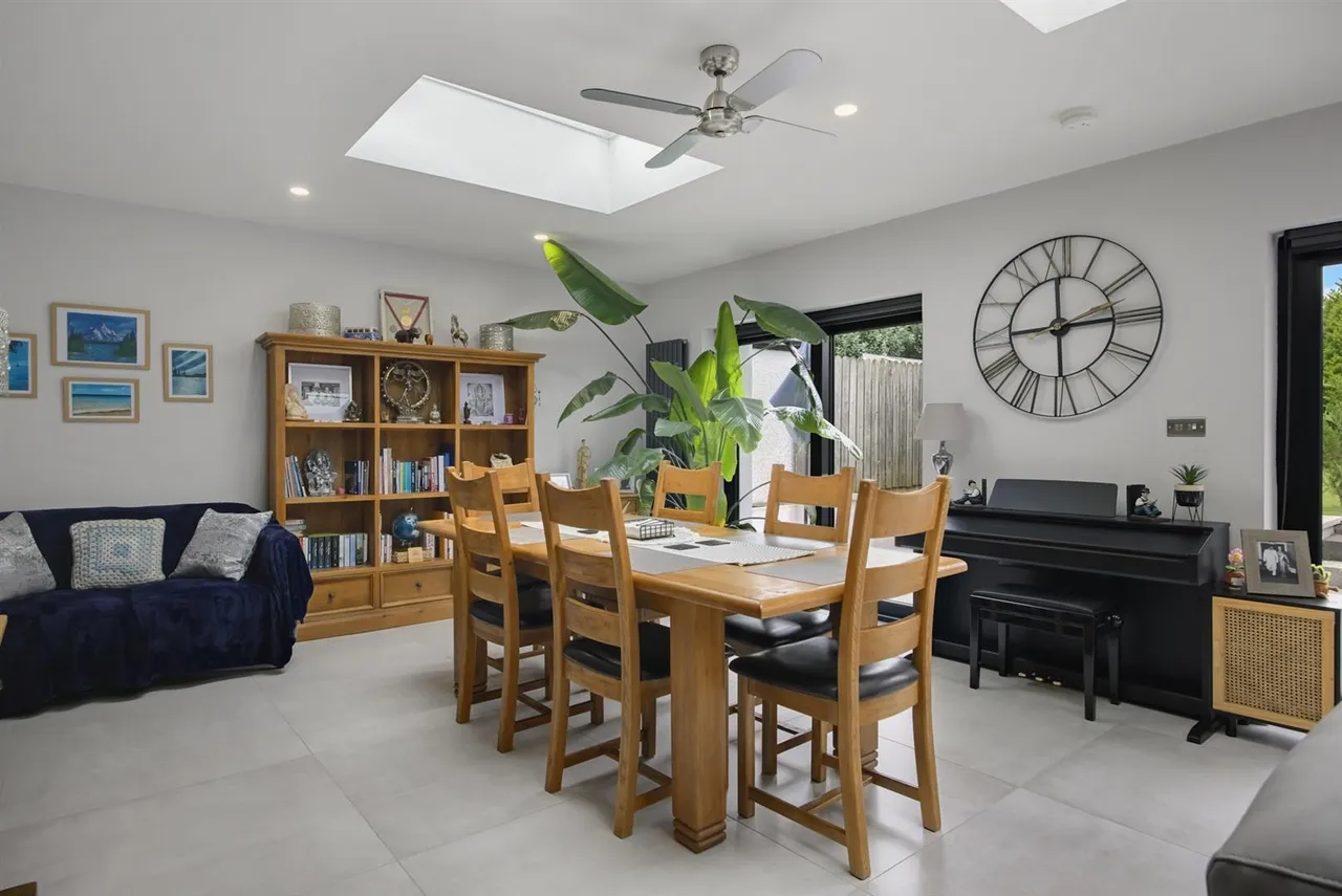 Ballyskeagh Road, Drumbeg, BT17, photo 25