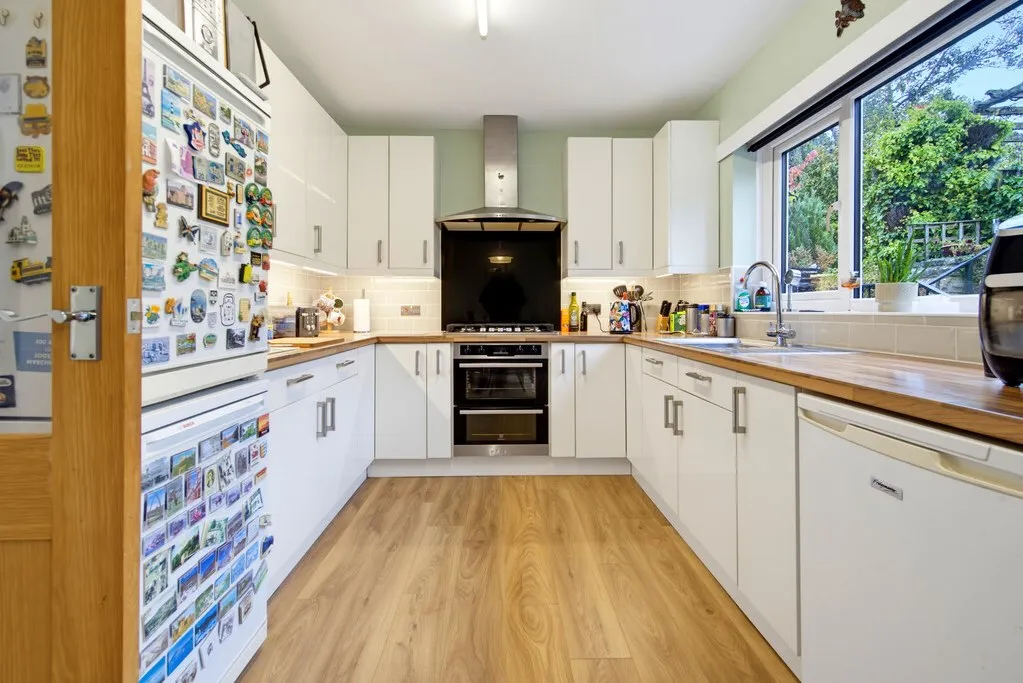 Upper Batley Lane, Birstall, WF17, photo 6