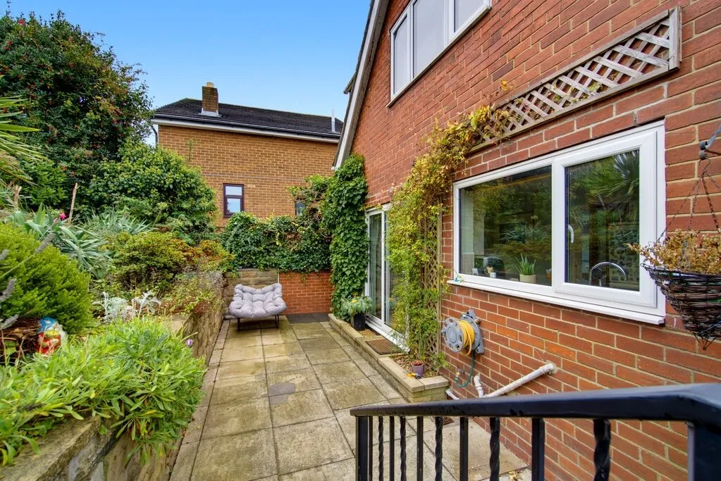 Upper Batley Lane, Birstall, WF17, photo 37