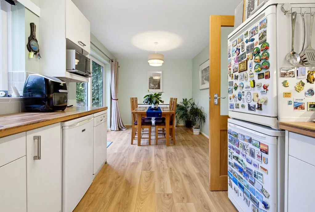 Upper Batley Lane, Birstall, WF17, photo 5